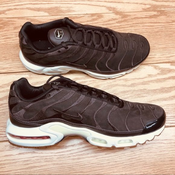 Nike Men’s Air Max Plus EF “Velvet Brown” Shoes - Picture 3 of 8
